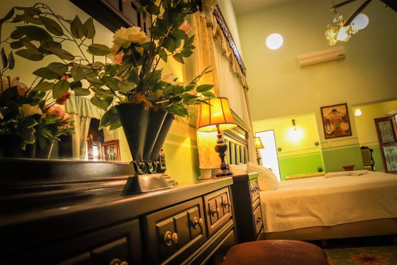 Casa Marlene Hotel วัลลาโดลิด ภายนอก รูปภาพ